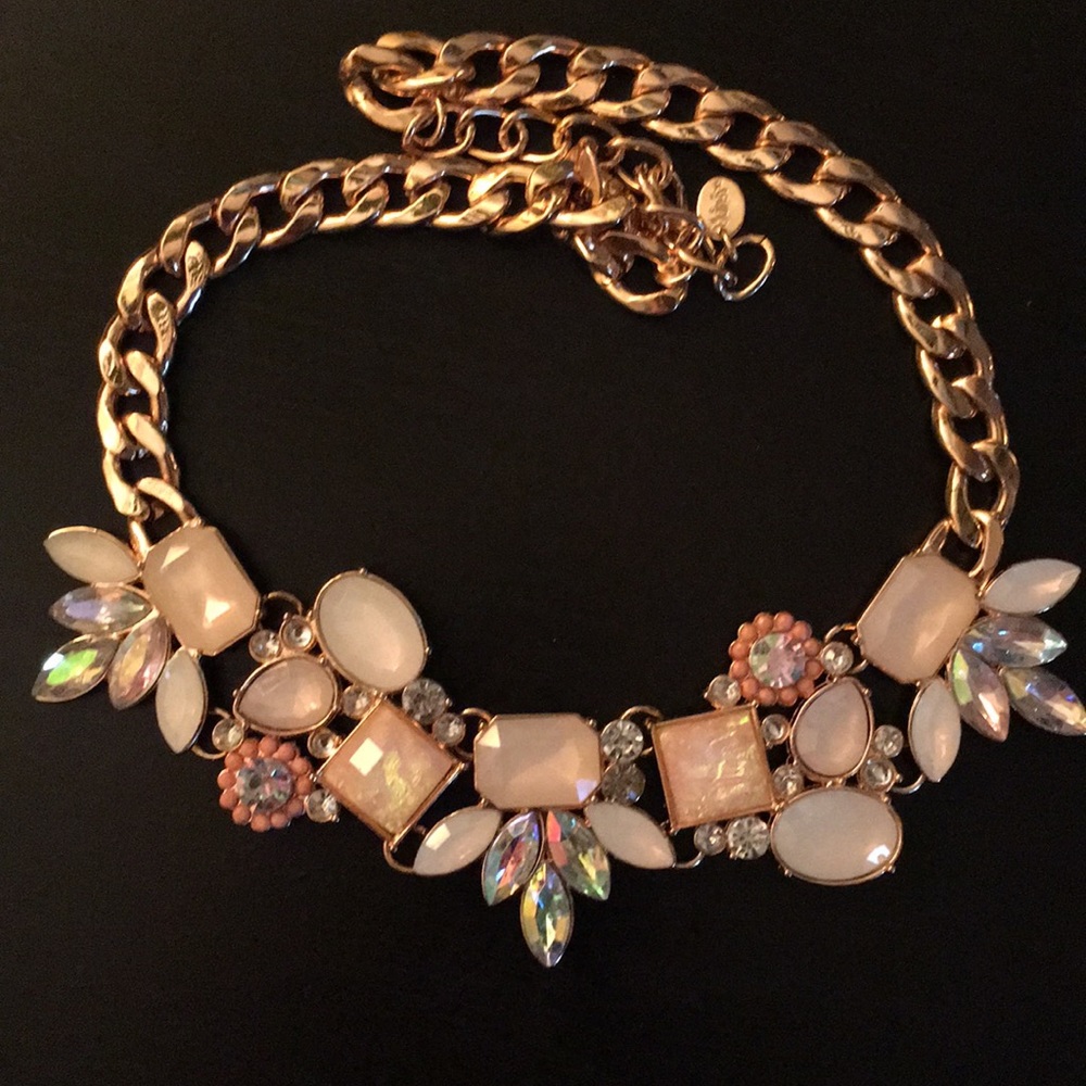 Pink gold necklace